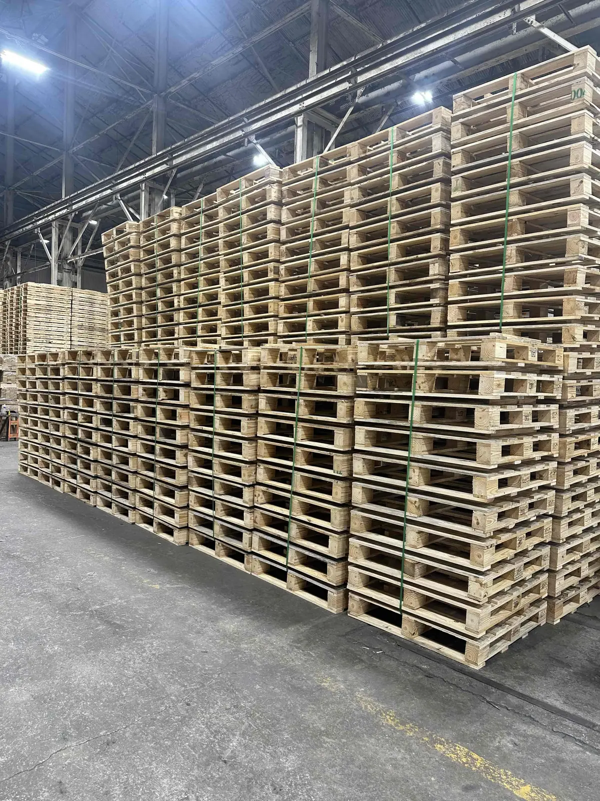 Wood pallet supply for warehouses and distribution centers in Baltimore MD