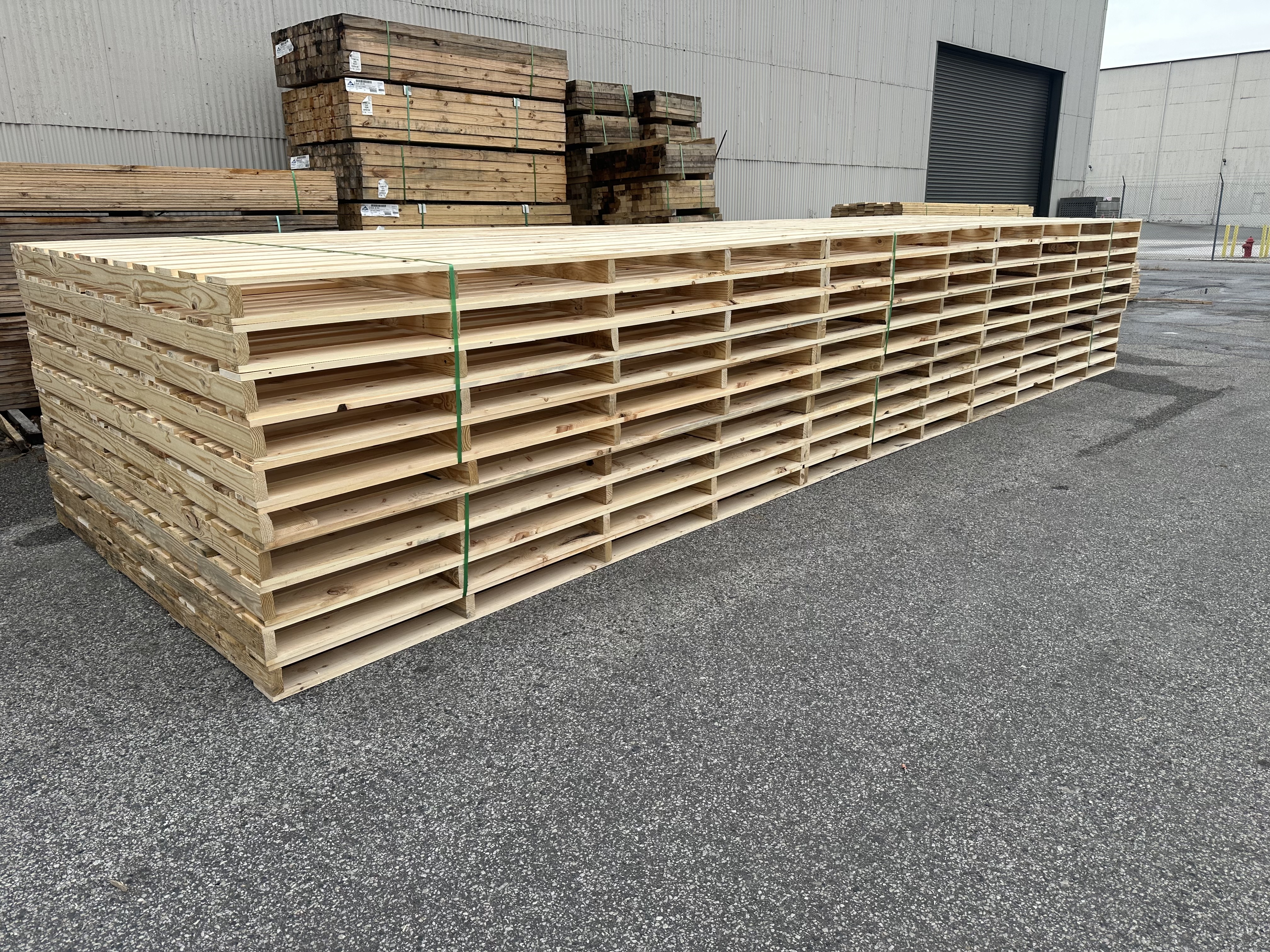 custom new wood pallets